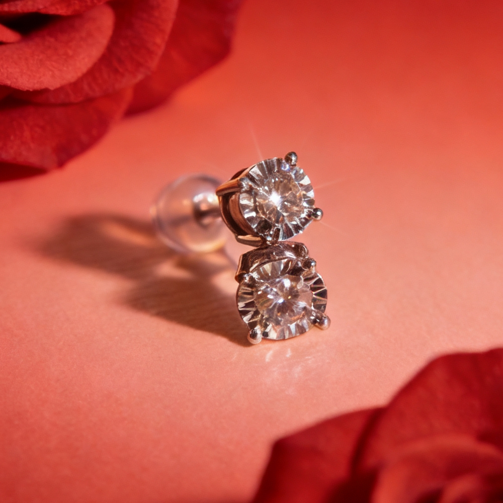 0212 CTM 直播尊享 : 金鑽坊 18K白色黃金鑽石耳針 (2圓鑽-0.20卡)