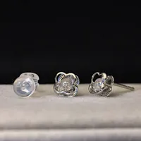 0212 CTM 直播尊享 : 金鑽坊 18K白色黃金鑽石耳針 ( 2圓鑽-0.04卡 ) 